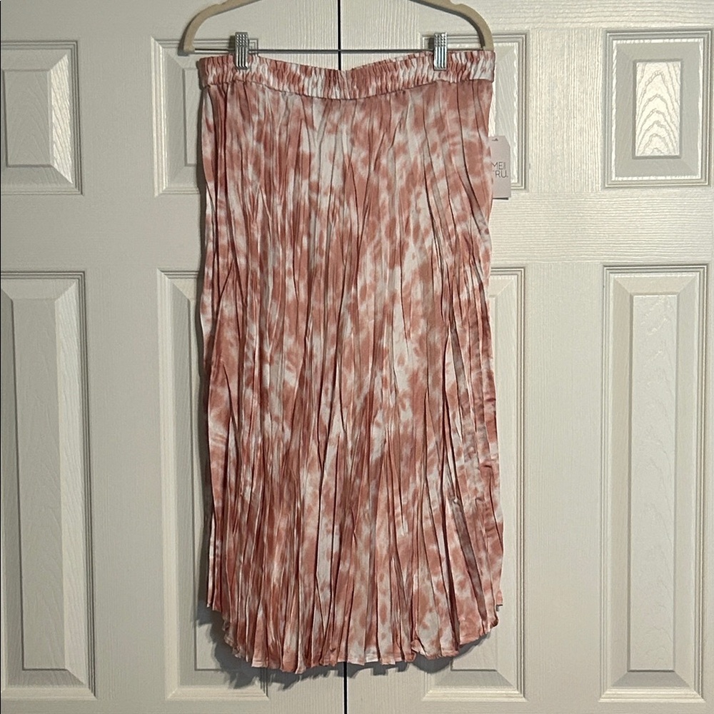 NWT Time and Tru Pink Pleated Skirt